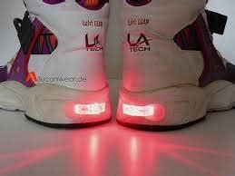 la gear lights shoes 90s.